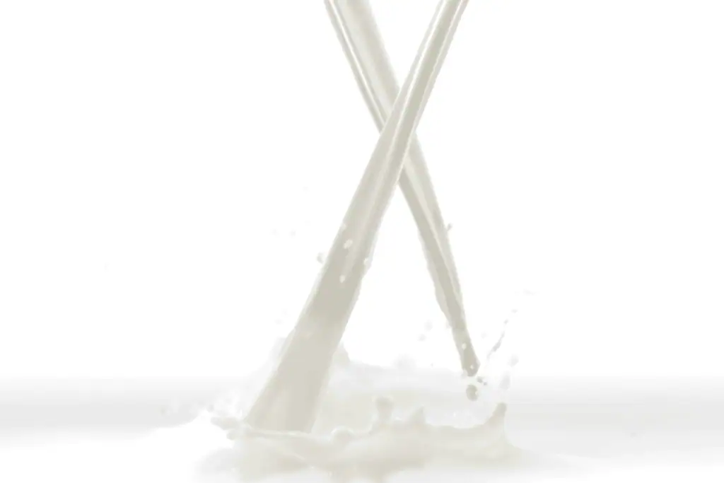 Milk streams and splashes with AminoShure-XM.