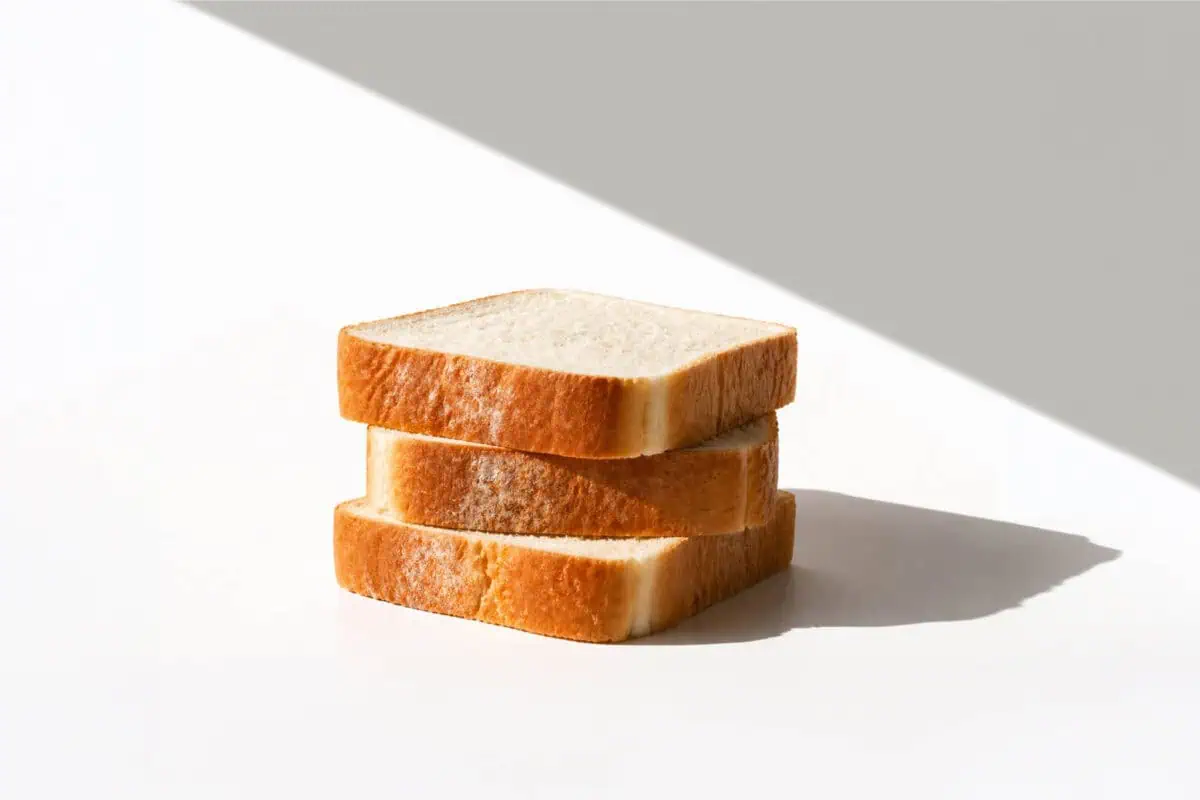 Image of three pieces of sliced bread